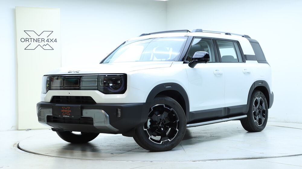 Baic BJ30 4X4 HEV Automatik Vollausstattung, Baujahr 2025, Seitenansicht — Auto Ortner Villach