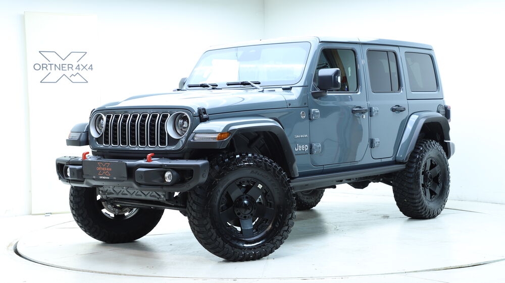 Jeep Wrangler Sahara Benzin ORTNER 4X4 #267, Baujahr 2025, Seitenansicht — Auto Ortner Villach