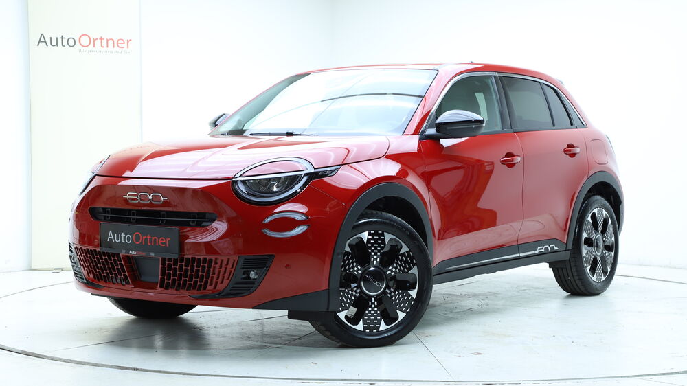 Fiat 600 La Prima, Baujahr 2025, Seitenansicht — Auto Ortner Villach