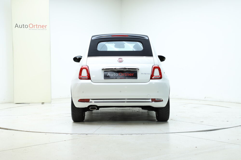 Fiat 500C FireFly Hybrid 70 Dolcevita Plus, Baujahr 2022, Seitenansicht — Auto Ortner Villach