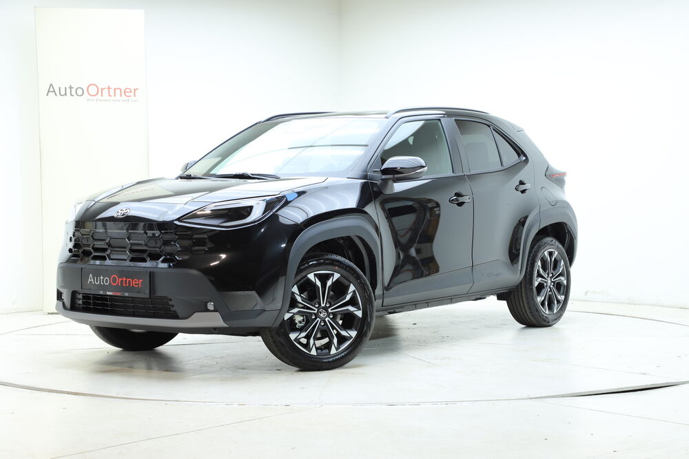 Toyota Yaris Cross Hybrid Teampl. I 28.015,- mit Aktionen, Frontansicht — Auto Ortner Villach